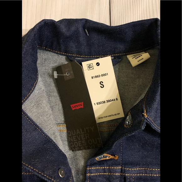 NWT Levi’s Size Small Kick Flare Denim Jumpsuit - Picture 4 of 8